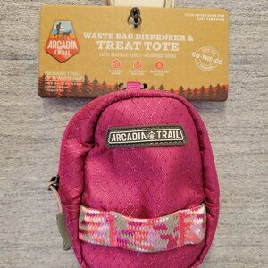 Arcadia Trail Waste Bag Dispenser and Treat Tote